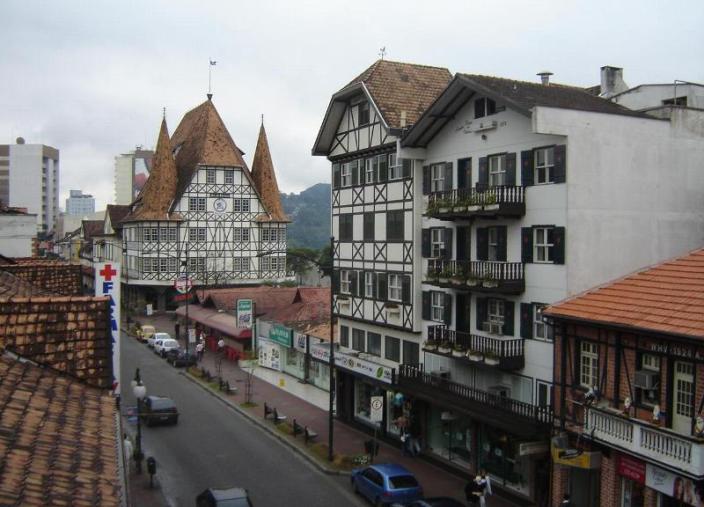 azul seguros blumenau