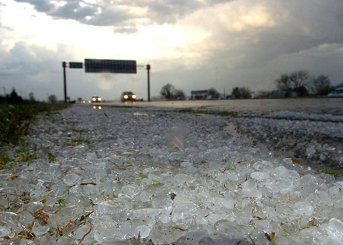 Prevenção de danos de granizo para seu veículo
