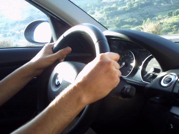 Tabela de preços para seguros de carros 