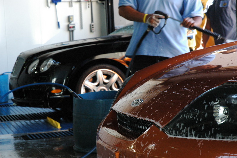 Dicas para lavar seu carro corretamente